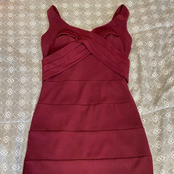 Esmerald Sundae burgundy dress. Size S - Picture 2 of 5
